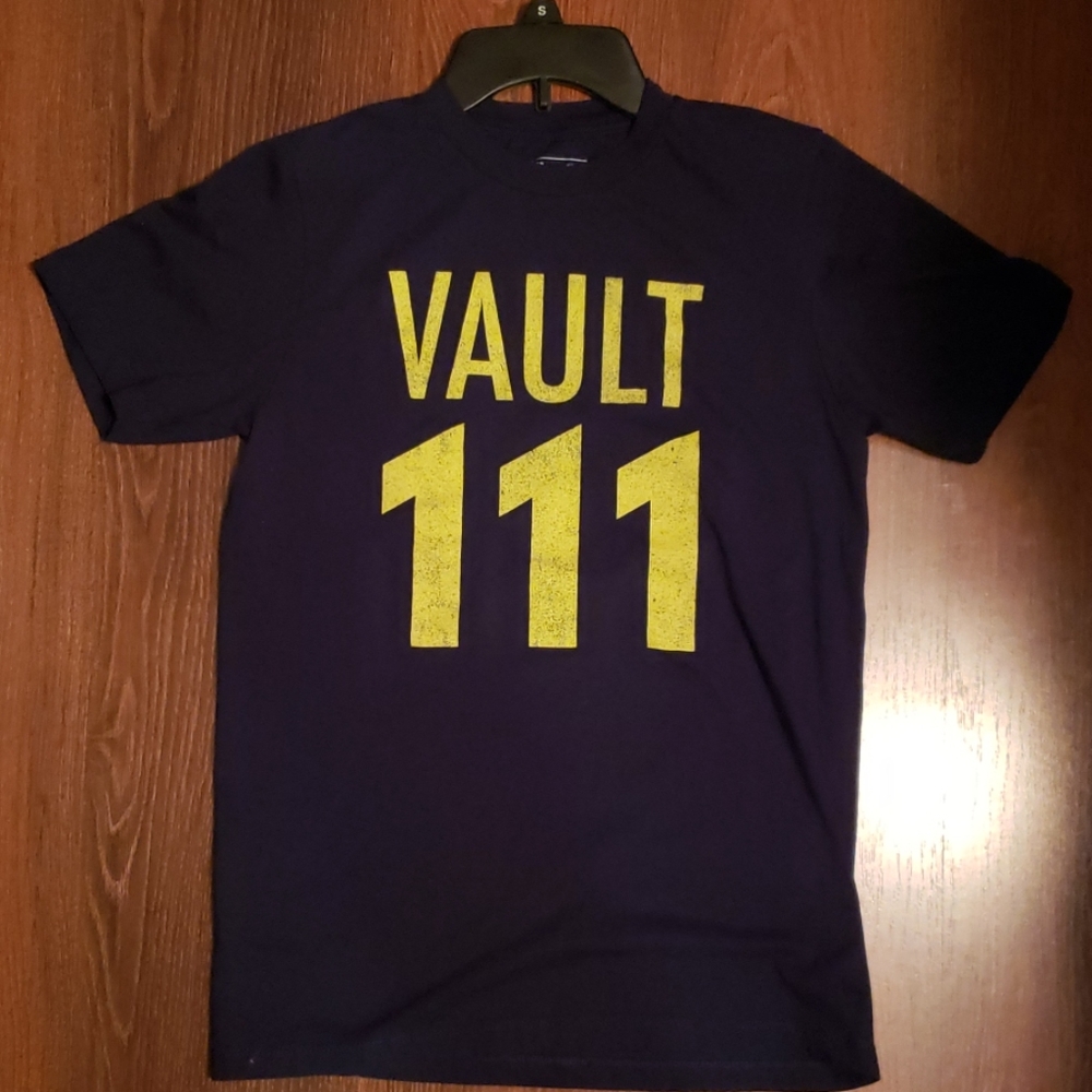 New Bethesda's "Fallout 4: Vault 111" T-shirt